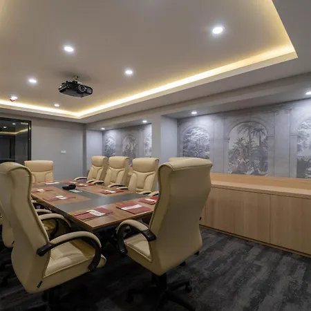 Berr Hotel 4*
